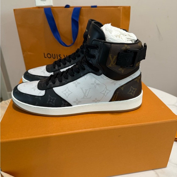 Like new - Picture 4 of 16